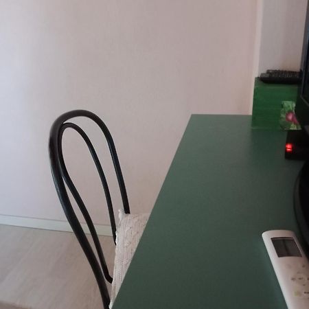 Vite Dipinte 1 Bilocale In Langa Appartement Novello Buitenkant foto