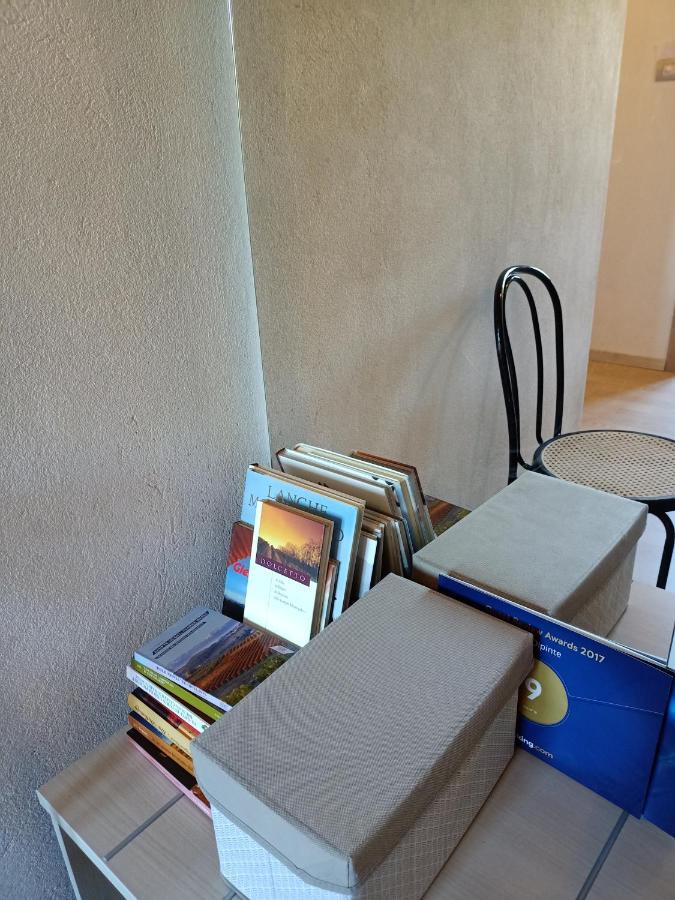 Vite Dipinte 1 Bilocale In Langa Appartement Novello Buitenkant foto