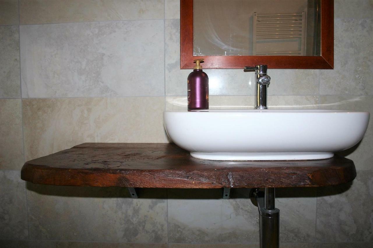 Vite Dipinte 1 Bilocale In Langa Appartement Novello Buitenkant foto